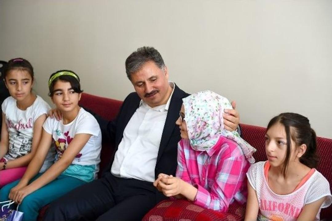 Başkan &Ccedil;akır&rsquo;dan Bayram Ziyaretleri