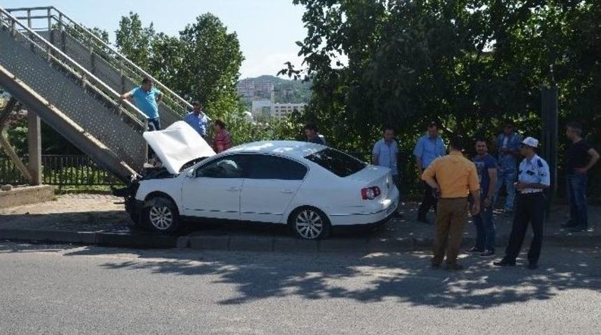 Fatsa&rsquo;da Trafik Kazaları: 12 Yaralı