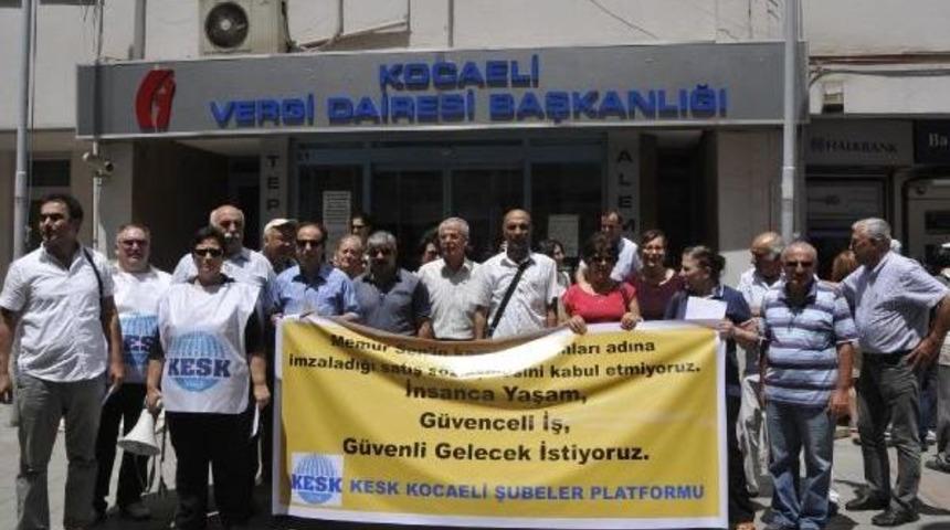 Kocaeli'de Memurlar Bordro Yaktı