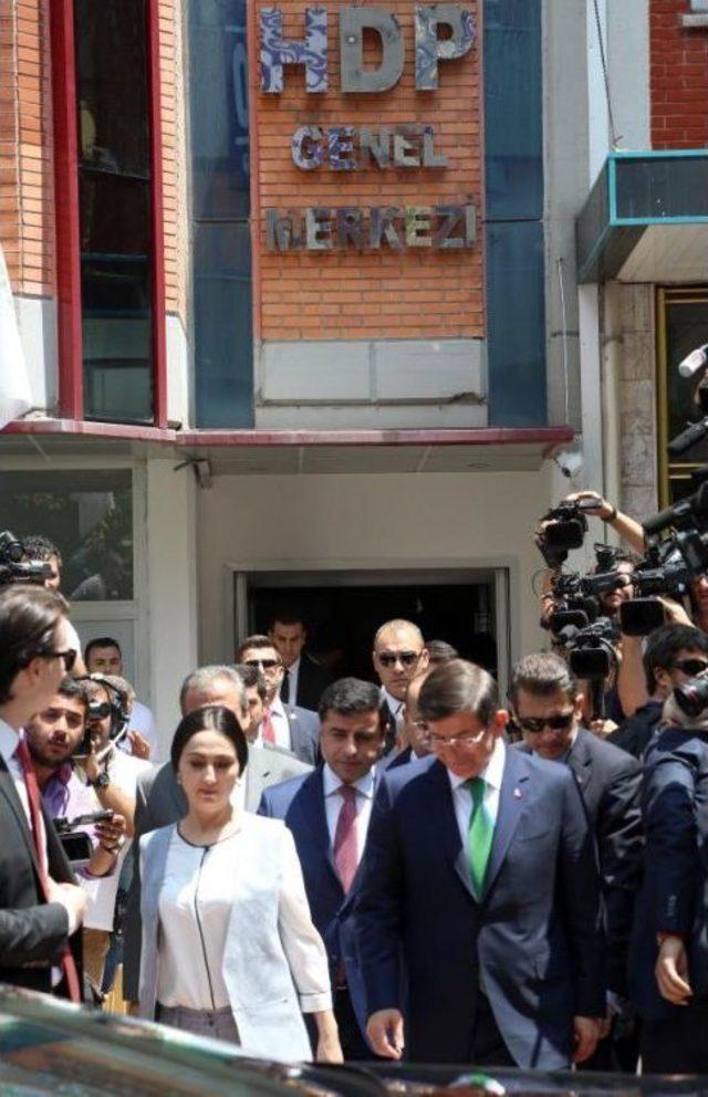 Davutoğlu: Yüzde 13 Oy Almış Bir Partiyi Yok Sayamam