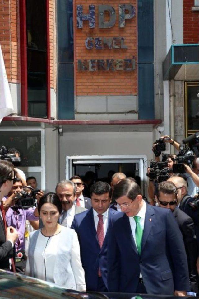 Davutoğlu: Yüzde 13 Oy Almış Bir Partiyi Yok Sayamam