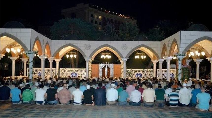 Bayram Coşkusu Merinos&rsquo;ta Yaşanacak