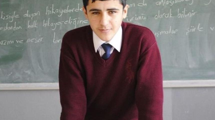 18 Yaşındaki Genç Gölde Boğuldu