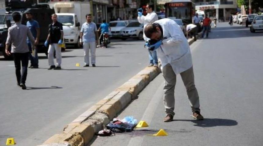 Diyarbakır'da Husumetli Aileler Arasında Silahlı Kavga: 3 Yaralı