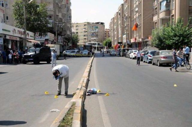 Diyarbakır'da Husumetli Aileler Arasında Silahlı Kavga: 3 Yaralı