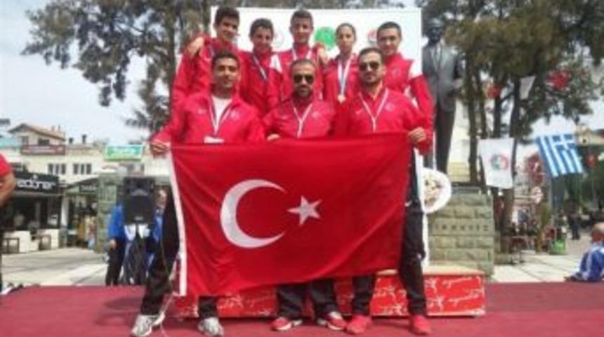 Avrupa Gen&ccedil;ler Atletizm Şampiyonası&rsquo;nda &Uuml;&ccedil; Malatyalı