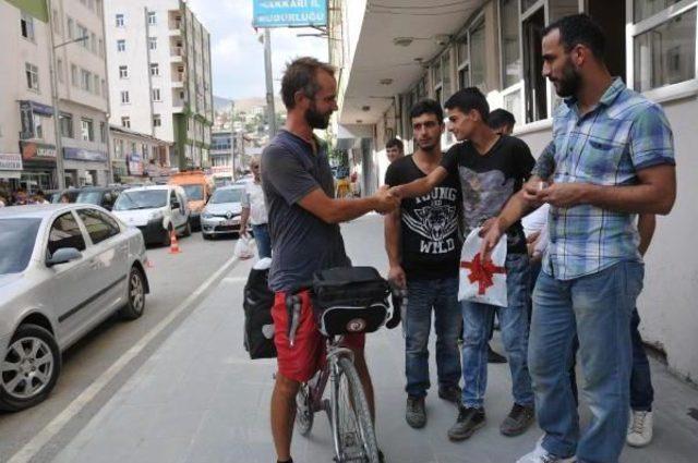 'barış' Için 6 Bin Kilometre Pedal Çeviren İsviçreli Hakkari'de