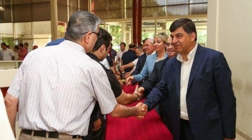 Başkan Fadıloğlu Personeliyle Bayramlaştı