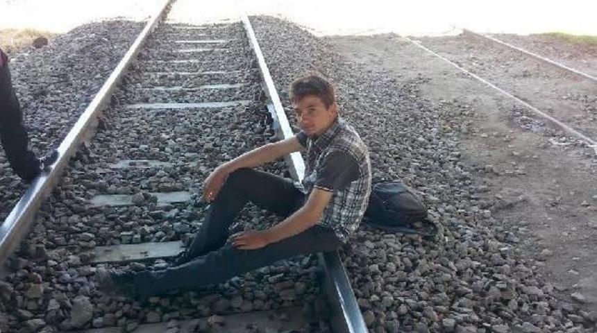 Niğde'de Kaza: 2 &Ouml;l&uuml;, 5 Yaralı