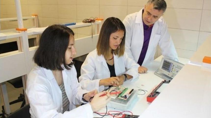 R&uuml;zgarın Kızlarından Teknolojiye Yerli İmza