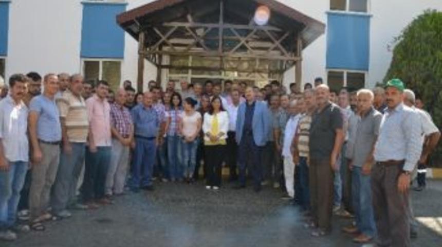 Eş Başkanlar, Belediye Personelinin Bayramını Kutladı