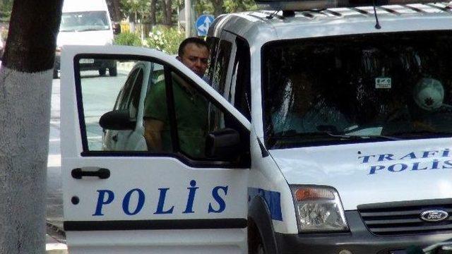 Gaziantep’te Seyir Halindeki Otomobil Alev Aldı