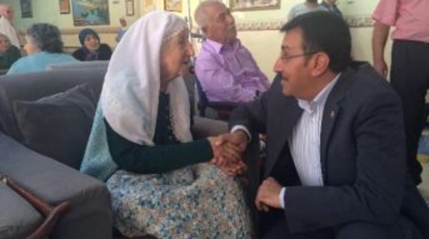 T&uuml;fenkci: &ldquo;t&uuml;rkiye, D&uuml;nyanın Vicdanı Olmaya Devam Edecek&rdquo;