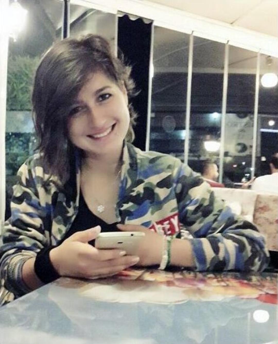 15 Yaşındaki Deniz Hemşire Olacaktı, 4 &Ccedil;ocuğa Umut Oldu