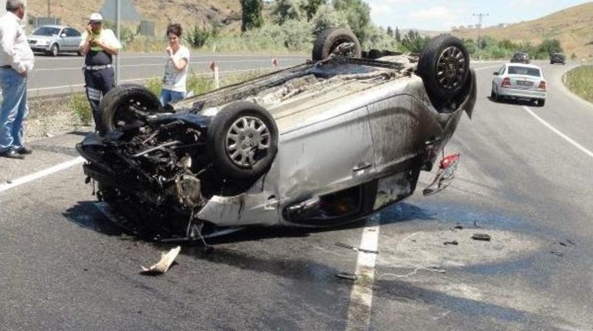 Yozgat'ta Otomobil Takla Attı: 4 Yaralı