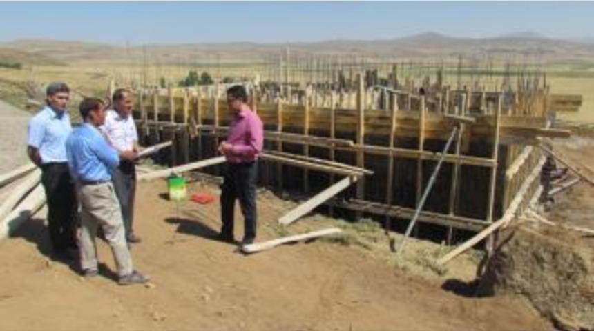 Kaymakam Tekbıyıkoğlu G&uuml;zelsu K&ouml;y&uuml;&rsquo;nde Ki &Ccedil;alışmaları İnceledi