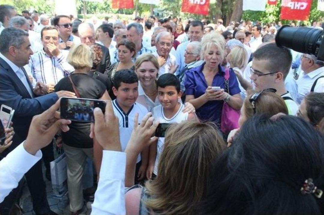 İzmir&rsquo;de Chp&rsquo;liler Bayramlaştı