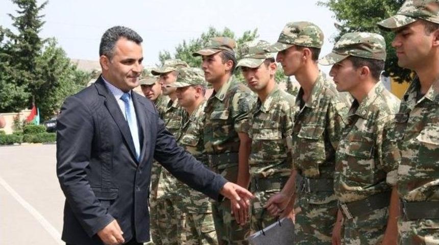 Yavuzaslan Ermenistan Sınırındaki Azerbaycan Askerleriyle Bayramlaştı