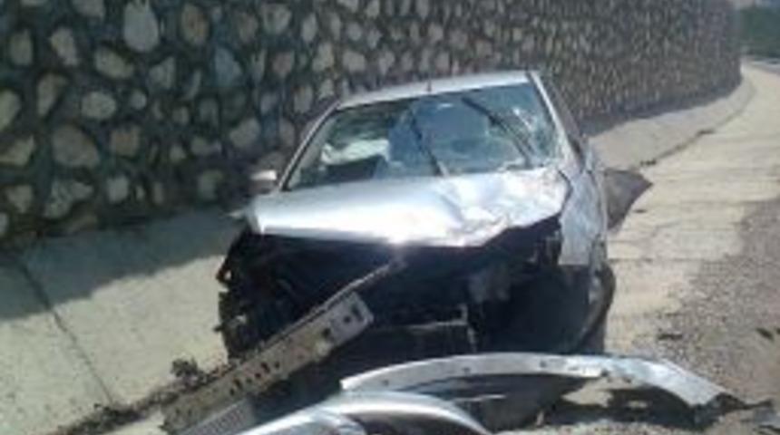 Adıyaman&rsquo;da Otomobil Takla Attı: 2 Yaralı