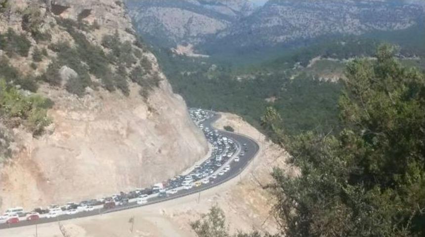 Antalya- Korkuteli Karayolunda Tarafik Yoğunluğu