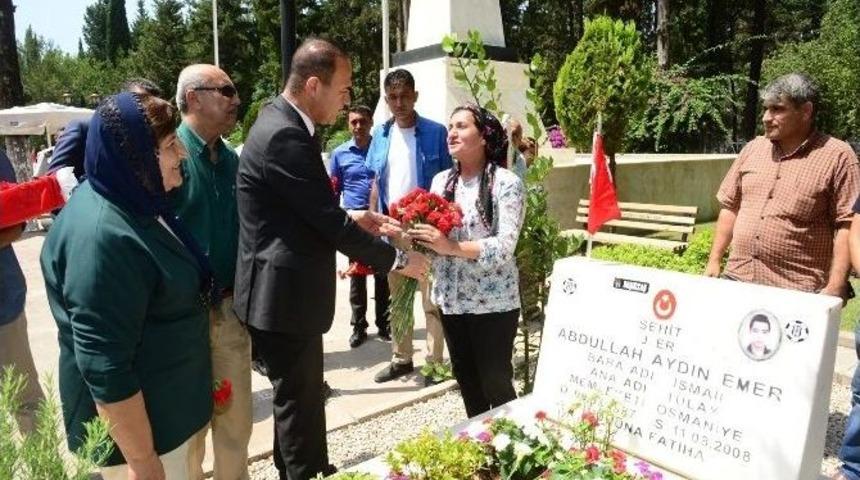 S&ouml;zl&uuml;: &ldquo;vatan Sağolsun Diyenlere Ş&uuml;kran Borcumuz Var&rdquo;