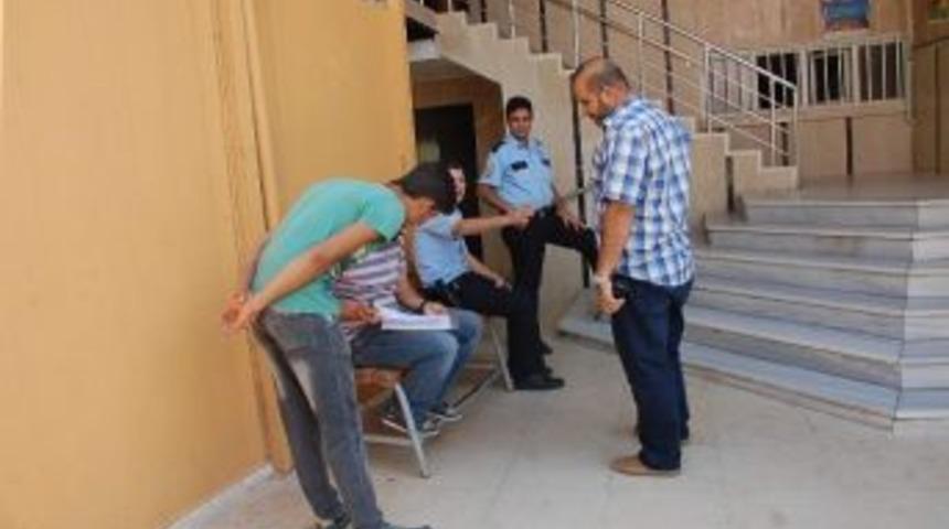 Adıyaman&rsquo;da Cami Avlusunda Hırsızlık