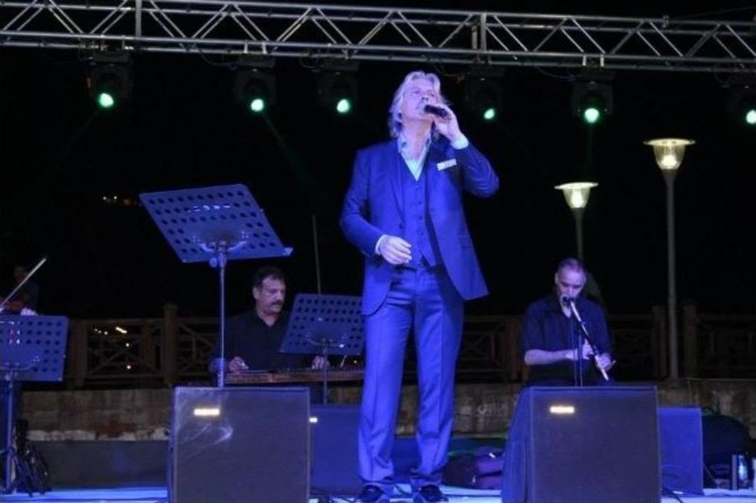 Erkan Mutlu Konseri Yoğun İlgi G&ouml;rd&uuml;