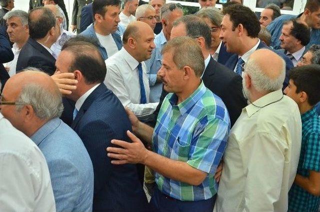 Bakan Fikri Işık, Kocaeli Kent Bayramlaşması’na Katıldı