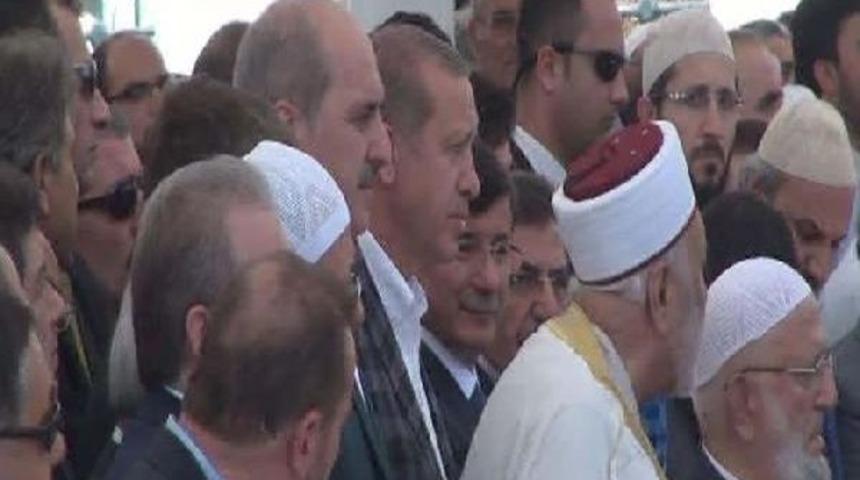 Cumhurbaşkanı Ve Başbakan Fatih Camii'nde Buluştu