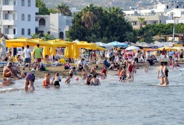 Bayramda Mersin Sahilleri Doldu Taştı