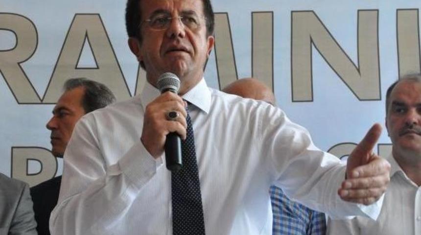 Bakan Zeybekci, Belediye &Ccedil;adırında Halkla Bayramlaştı (2)