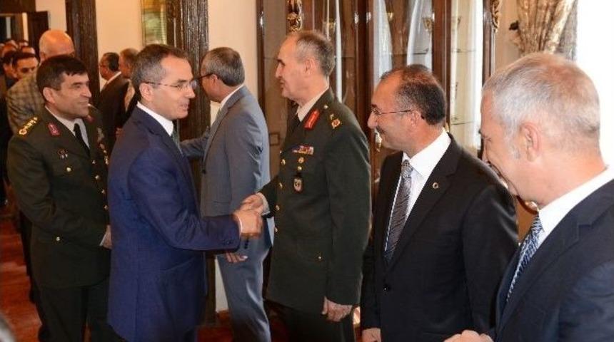 Ardahan&rsquo;da Bayramlaşma