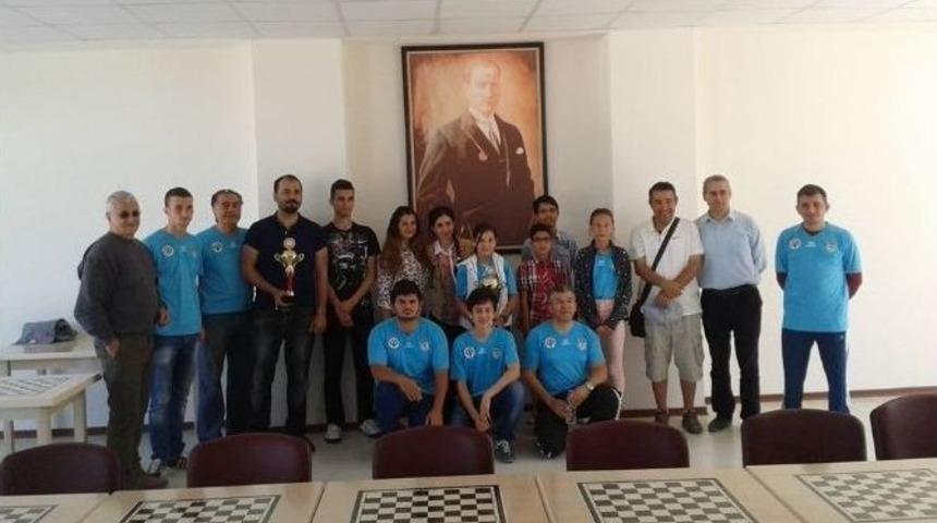 Ortaca&rsquo;nın Satran&ccedil;cıları T&uuml;rkiye Kul&uuml;pler Şampiyonasına Hazır