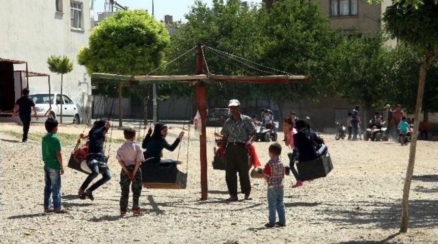 Kilis&rsquo;te &Ccedil;ocuklar G&ouml;n&uuml;llerince Eğlendi