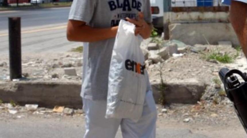 Bayram Iznine Gelen Askerin C&uuml;zdanı Gasp Edildi