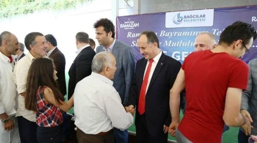 Bağcılar&rsquo;da Rengarenk Bayramlaşma