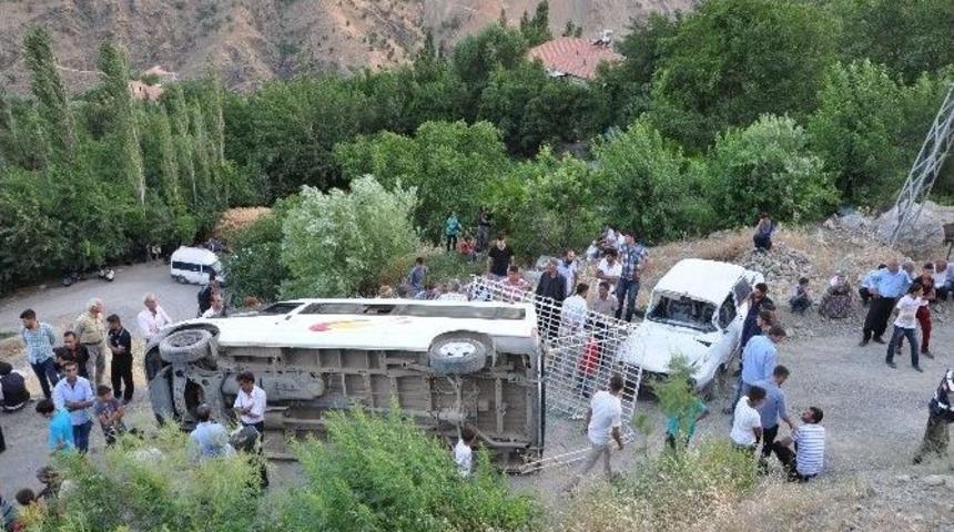 Sincik&rsquo;te Trafik Kazası: 4 Yaralı