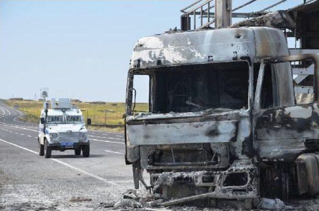 Pkk Iğdır'da Tır Yaktı (2)