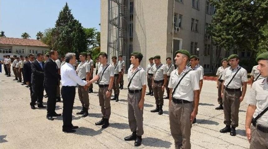 Vali B&uuml;y&uuml;k&rsquo;ten Kamu Kuruluşlarına Bayram Ziyareti