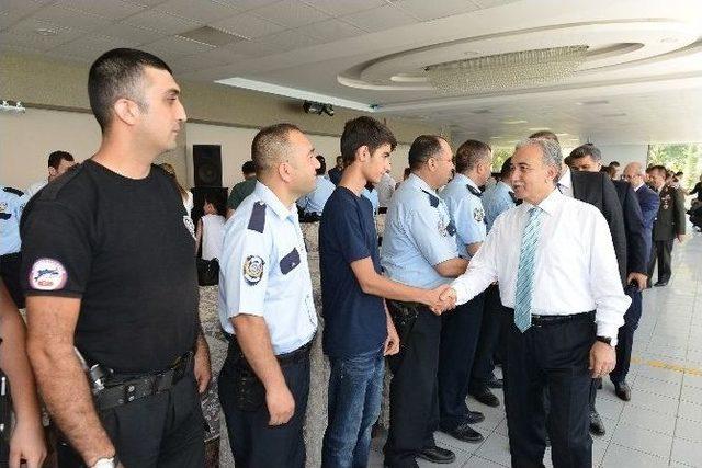 Vali B&uuml;y&uuml;k&rsquo;ten Kamu Kuruluşlarına Bayram Ziyareti 2