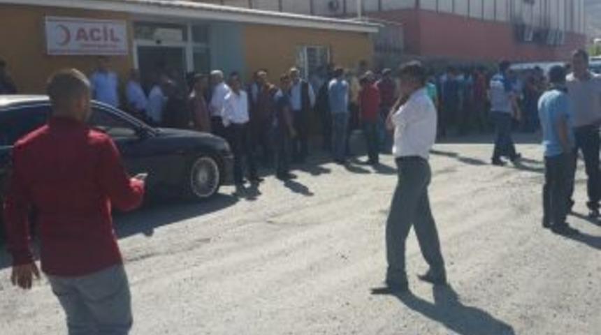 Nemrut Dağı’nda Traktör Devrildi: 2 Yaralı