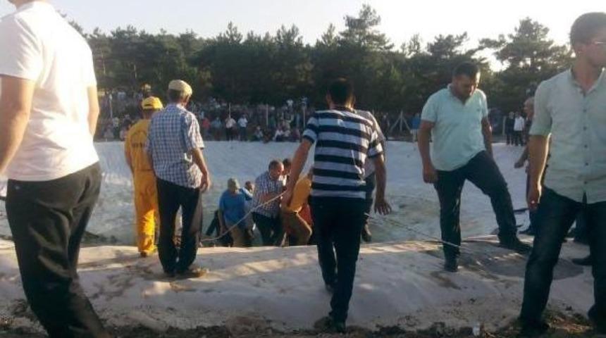 Yangın Havuzunda 2 Kişi Boğuldu