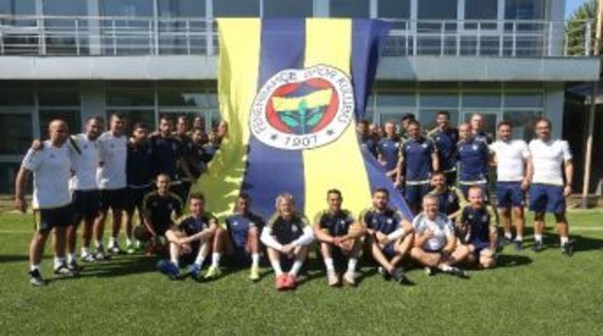 Fenerbah&ccedil;e&rsquo;de &rsquo;fenerbah&ccedil;eliler G&uuml;n&uuml;&rsquo; Coşkusu
