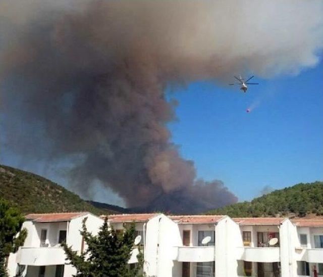 Mersin'de Orman Yangını, 1 Mahalle Boşaltıldı