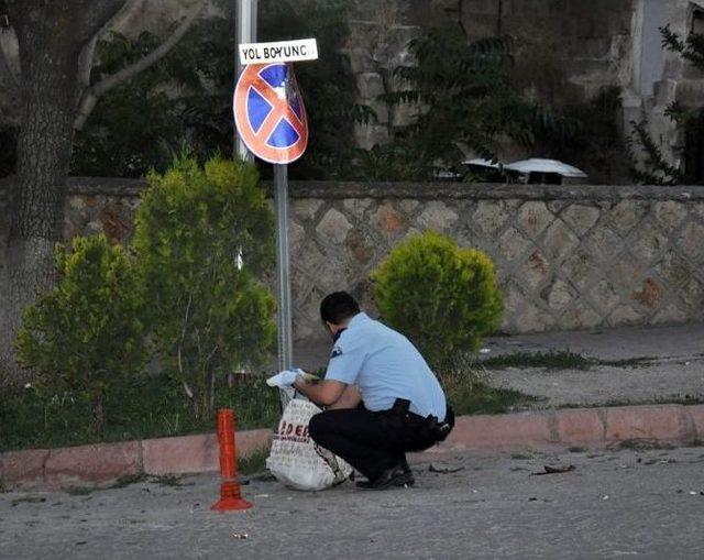 Şüpheli Çanta Polisi Harekete Geçirdi