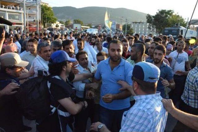 Hdp Basın Açıklamasında Gerginlik