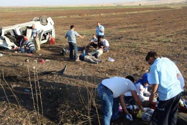 Nusaybin'de Kaza: 10'u Iraklı 12 Yaralı