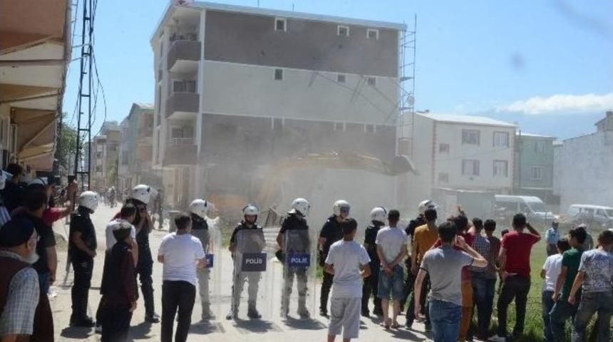 Bursa&rsquo;da Olaylı Yıkım