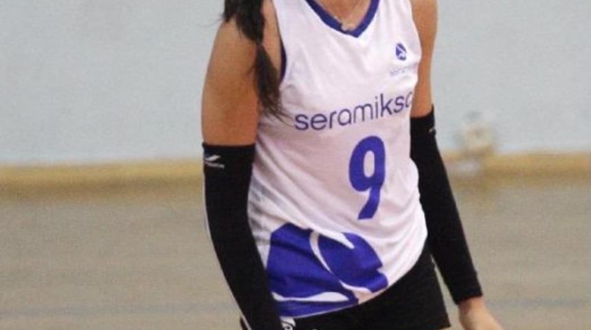 Arkasspor B&uuml;şra Mutlu Ile Anlaştı.