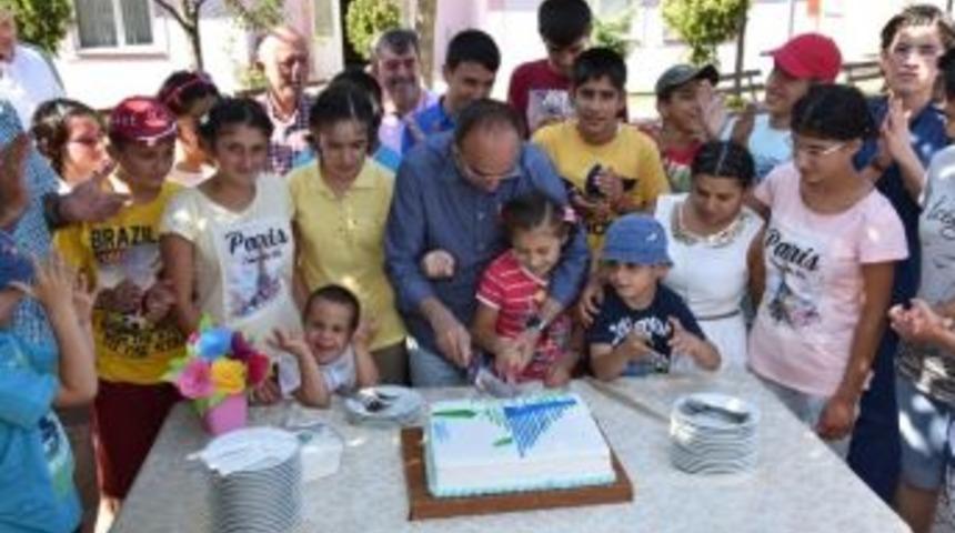 Üzülmez, Özel Çocukların Bayramını Unutmadı